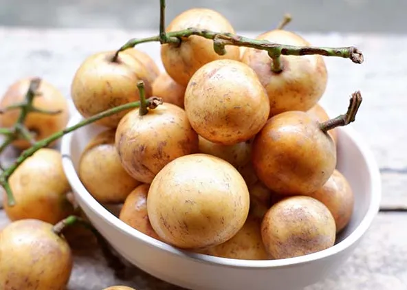 Menteng Fruit (Baccaurea racemosa)