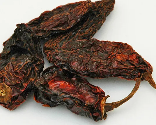 Smoky Chipotle Peppers (Dried Jalapeño)