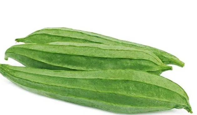Snake Gourd (Pare Ular)